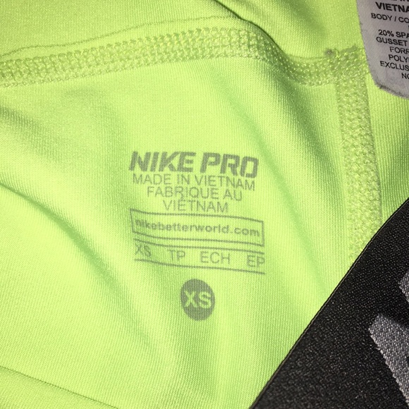 Nike Pro Spandex Shorts - Picture 2 of 3
